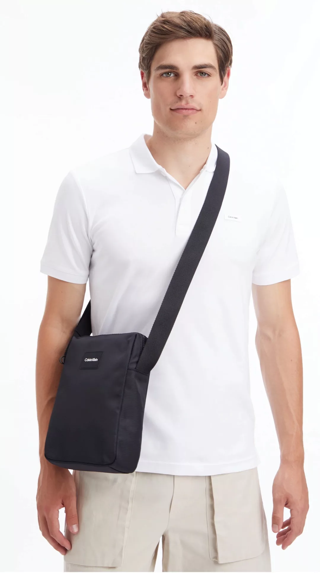 Calvin Klein Mini Bag "CK MUST T REPORTER", mit Logo-Aufnäher Herren Schult günstig online kaufen