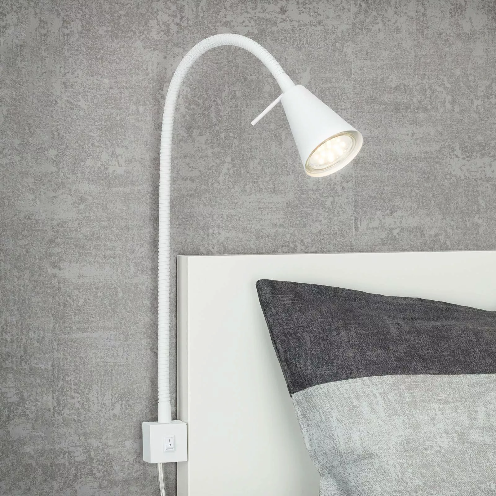 LED-Wandlampe Tuso, Bettmontage, weiß günstig online kaufen