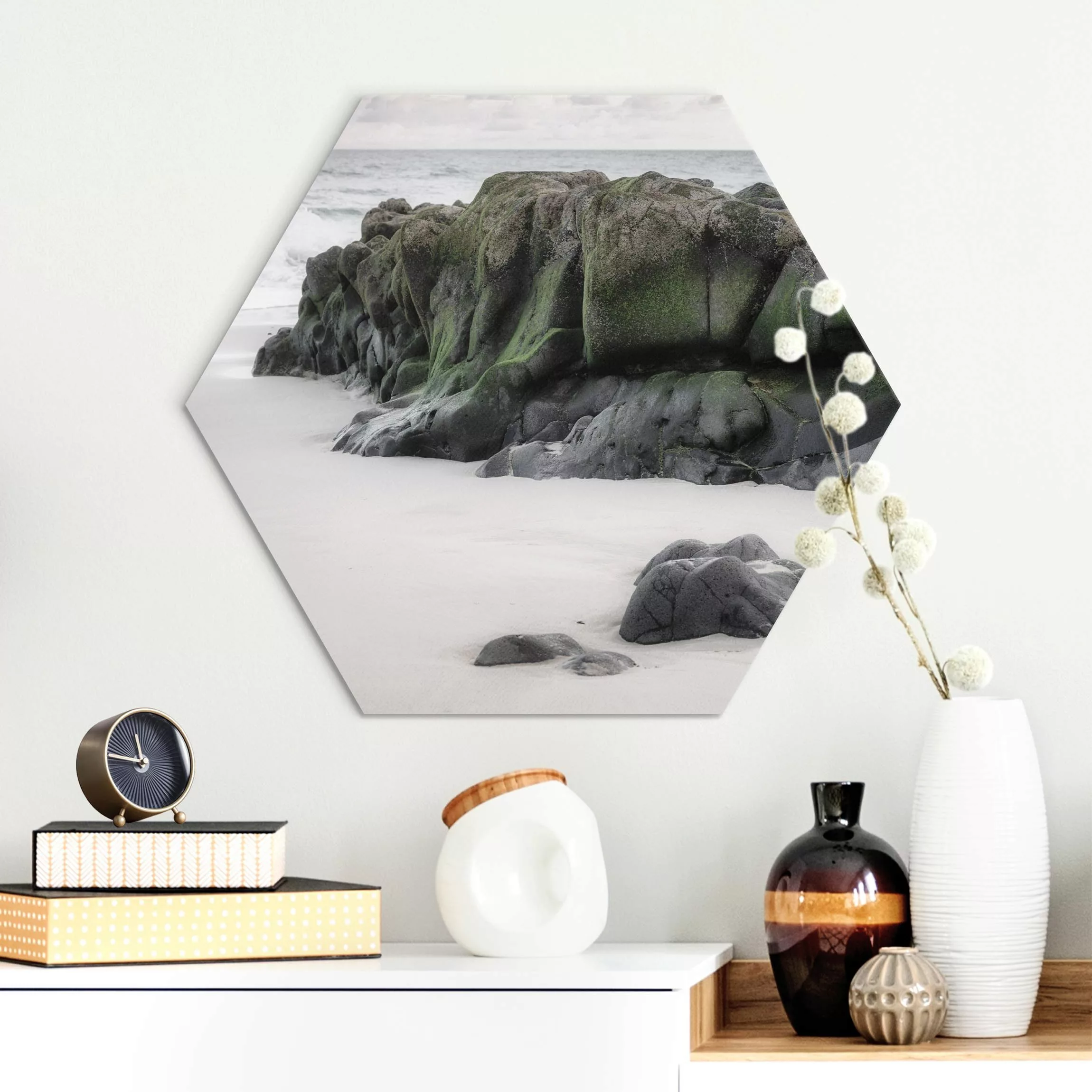 Hexagon-Alu-Dibond Bild Felsen am Strand günstig online kaufen