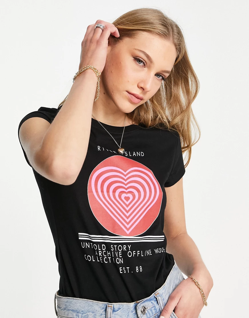 River Island – Urban – T-Shirt in Schwarz mit Herzgrafik günstig online kaufen