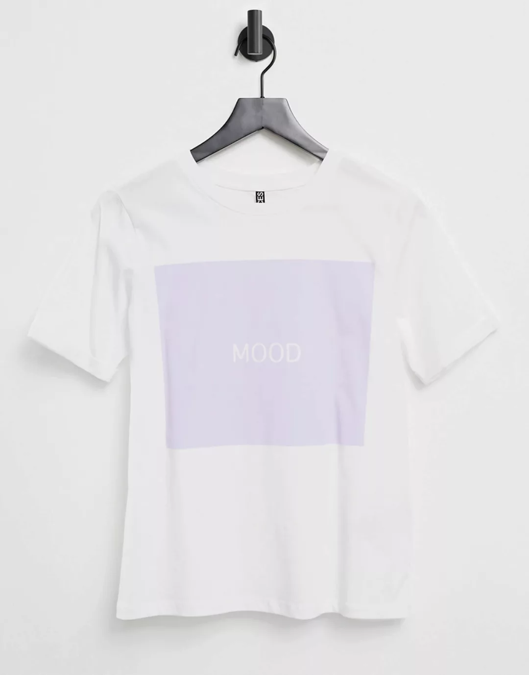 Pieces – T-Shirt in Weiß mit fliederfarbenem „Mood”-Motiv günstig online kaufen
