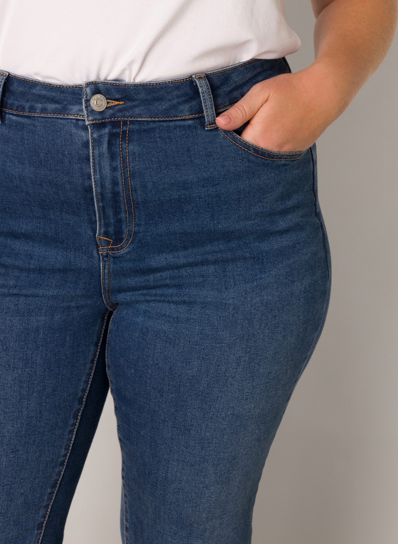 Base Level Curvy Slim-fit-Jeans, in großen Größen günstig online kaufen