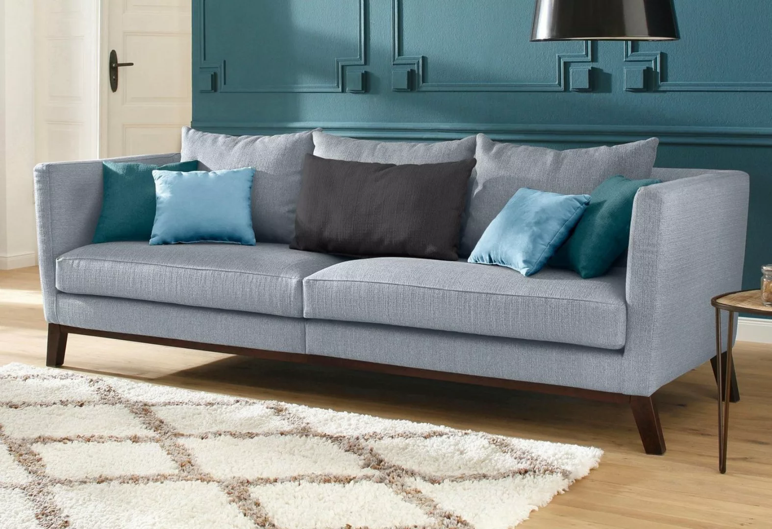 Home affaire Big-Sofa "Kim", mit Holzbeinen und vielen losen Kissen günstig online kaufen