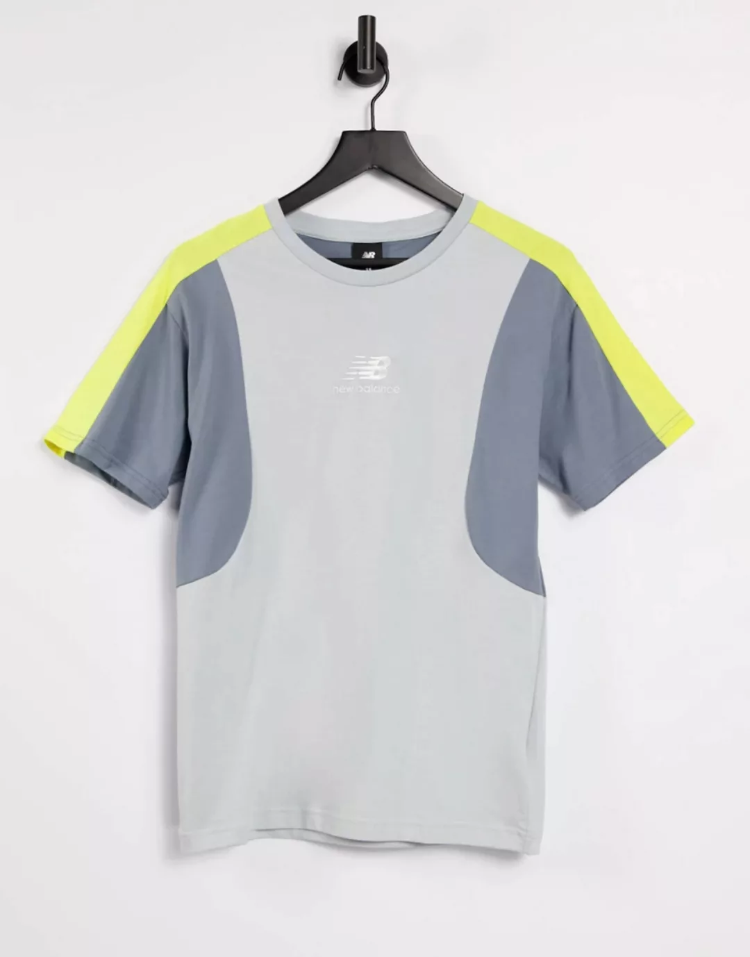 New Balance – T-Shirt im Blockfarbendesign in Grau/Gelb günstig online kaufen