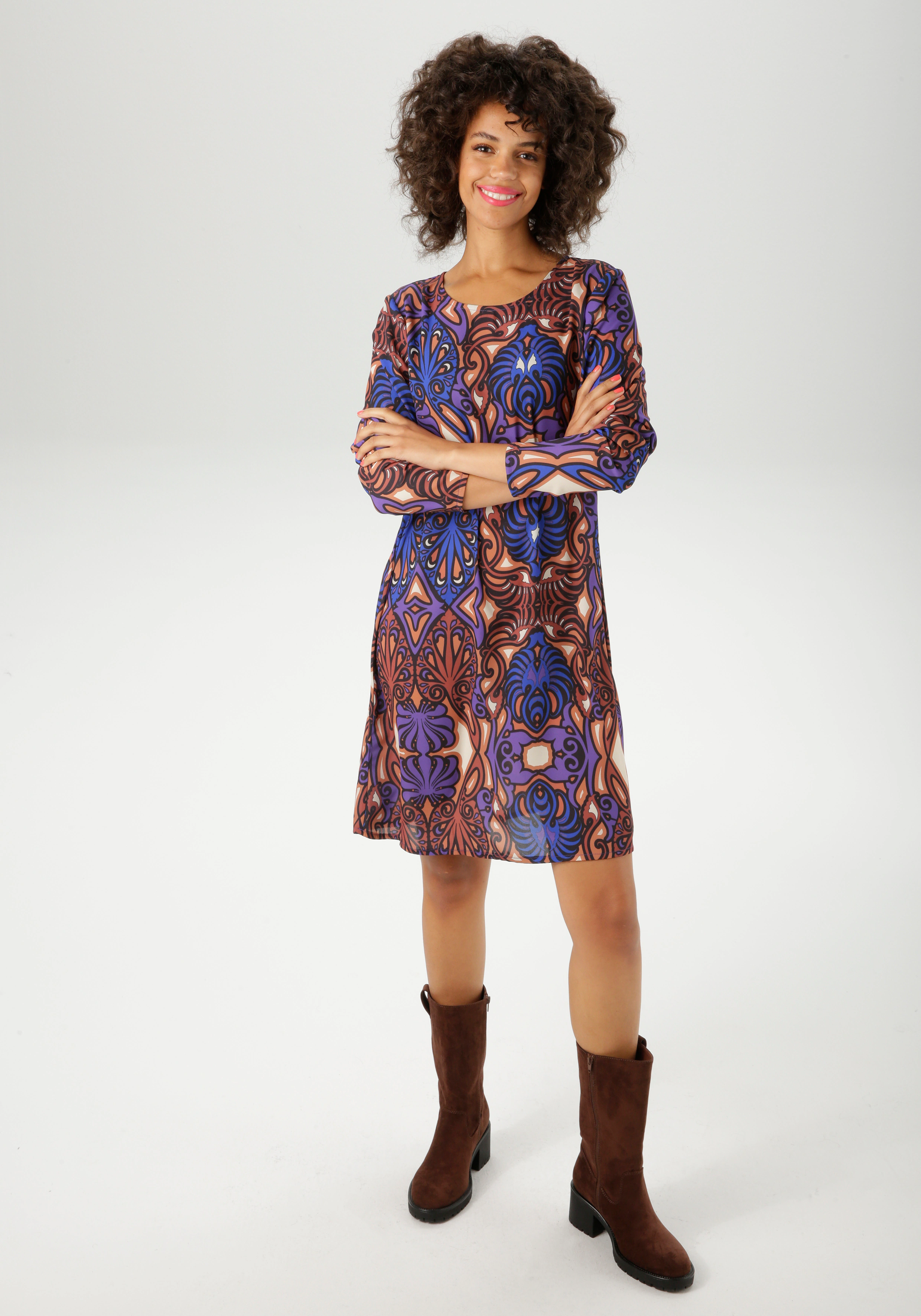 Aniston CASUAL Minikleid, mit großflächigem Ornament-Druck - NEUE KOLLEKTIO günstig online kaufen