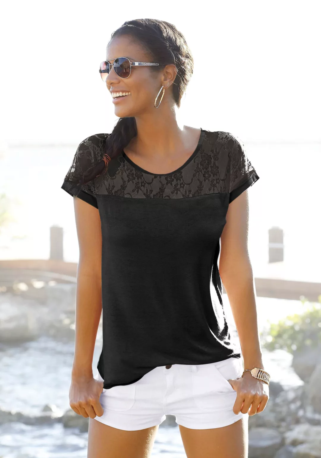 LASCANA Strandshirt mit Spitzeneinsatz, T-Shirt, Kurzarmshirt, elegant günstig online kaufen
