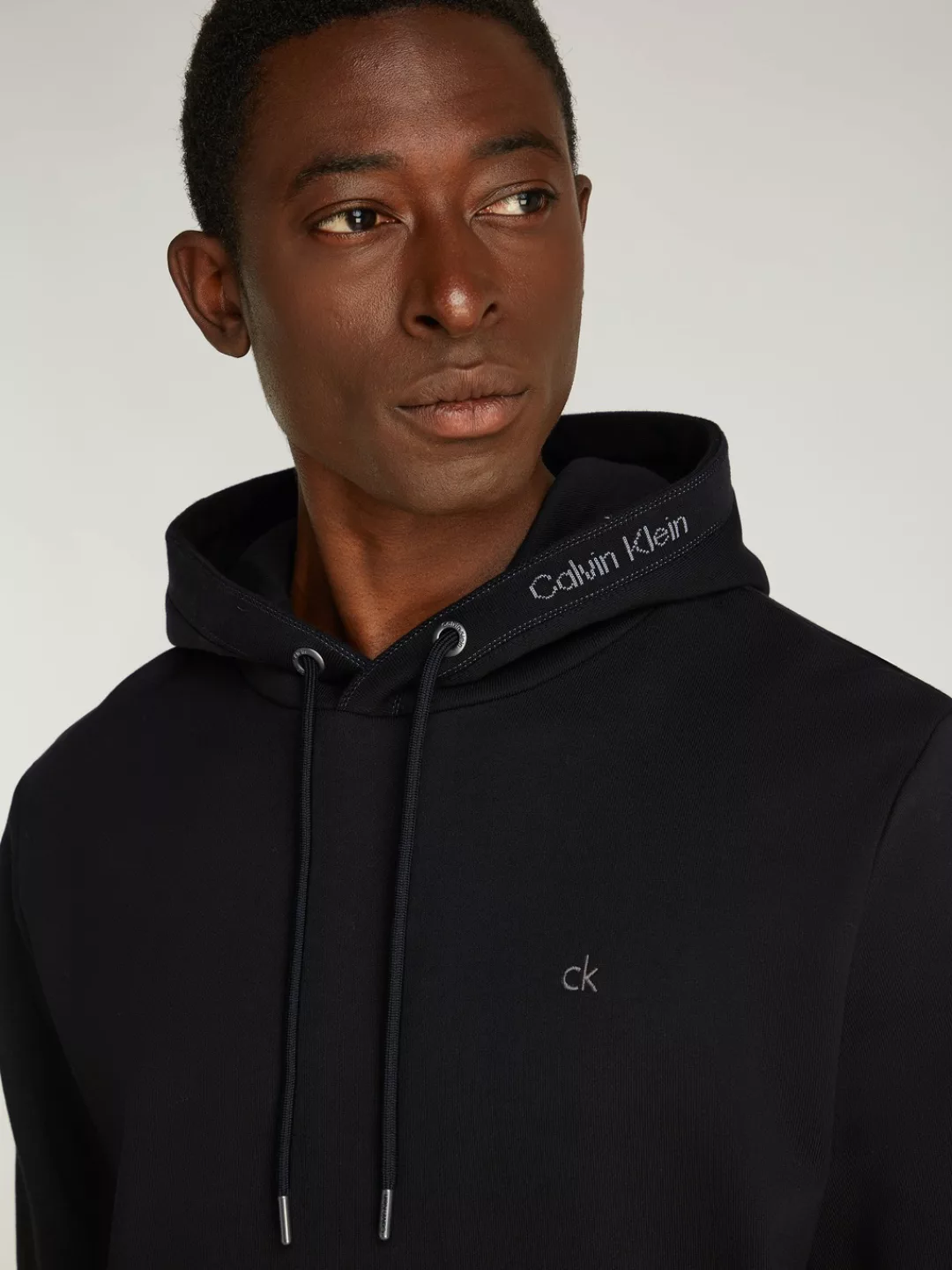 Calvin Klein Kapuzensweatshirt NECK LOGO HOODIE mit Logoschriftzug an der K günstig online kaufen