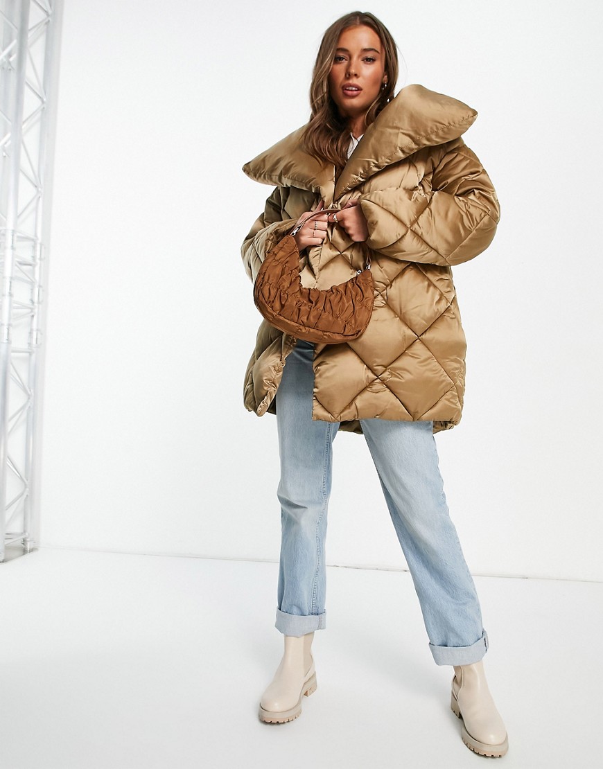 ASOS DESIGN – Steppjacke in Bronze mit Rautenmuster, Schalkragen und Gürtel günstig online kaufen