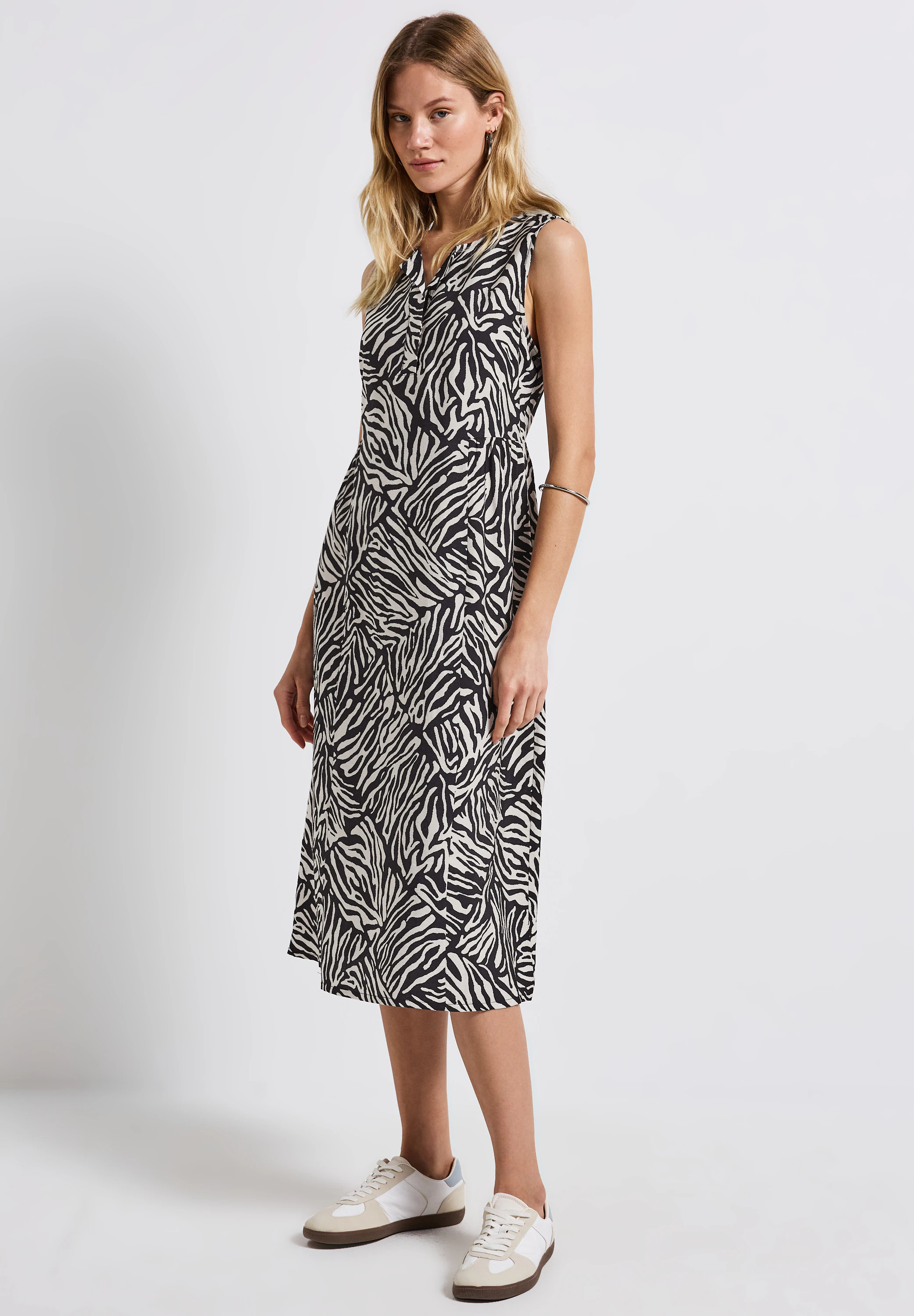 STREET ONE Midikleid, mit allover Print günstig online kaufen