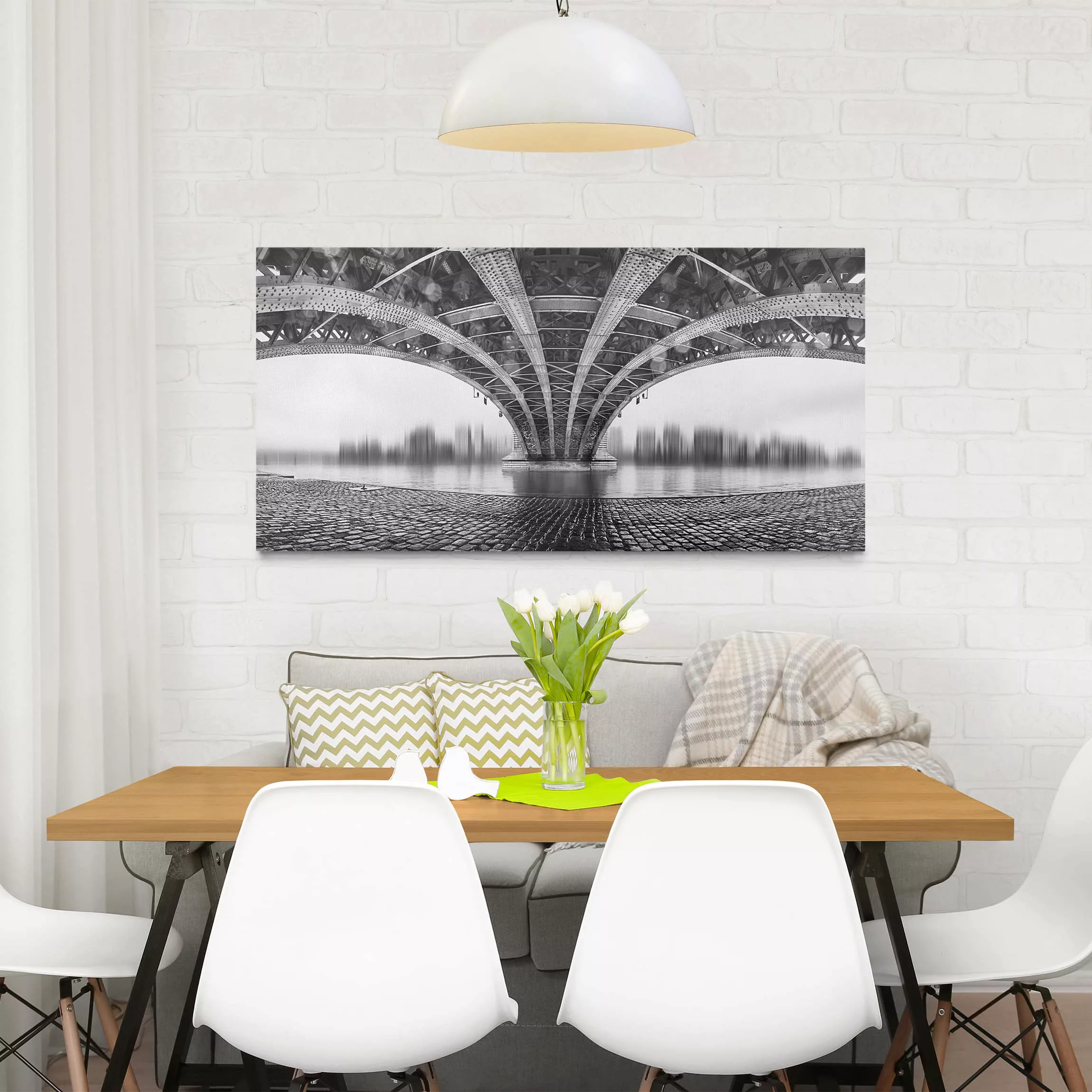 Leinwandbild Architektur & Skyline - Querformat Under The Iron Bridge günstig online kaufen