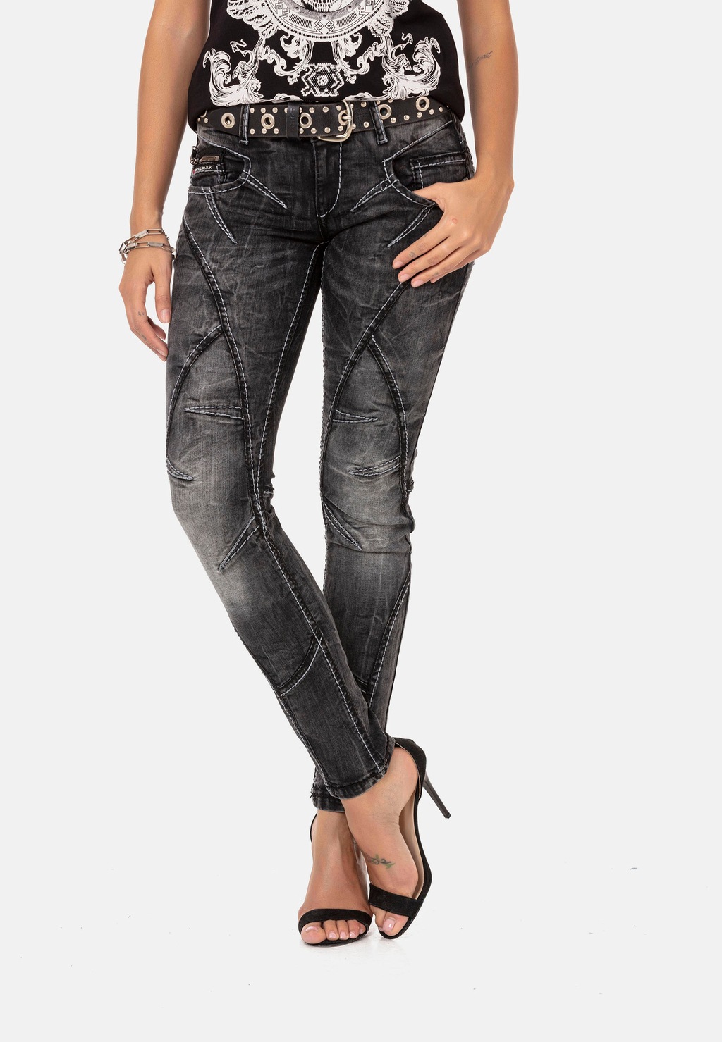Cipo & Baxx Straight-Jeans, mit trendigen Ziernähten günstig online kaufen