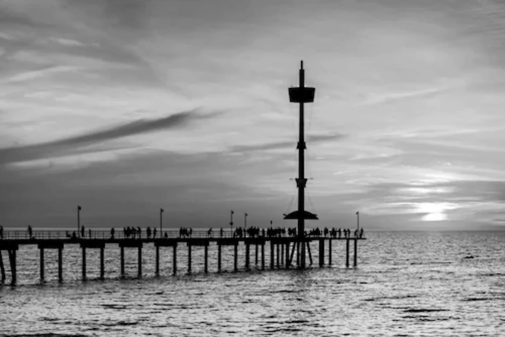 Papermoon Fototapete »Steg im Wasser Schwarz & Weiß« günstig online kaufen