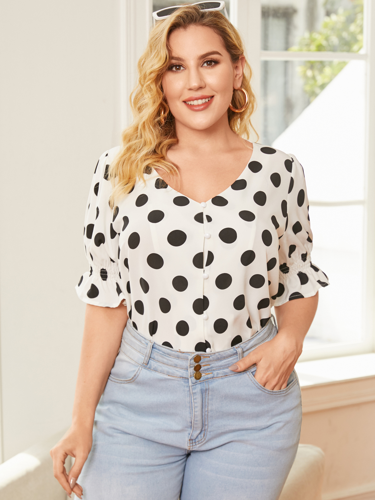 YOINS Plus Größe V-Ausschnitt Polka Dot Button Design Halbarm Bluse günstig online kaufen