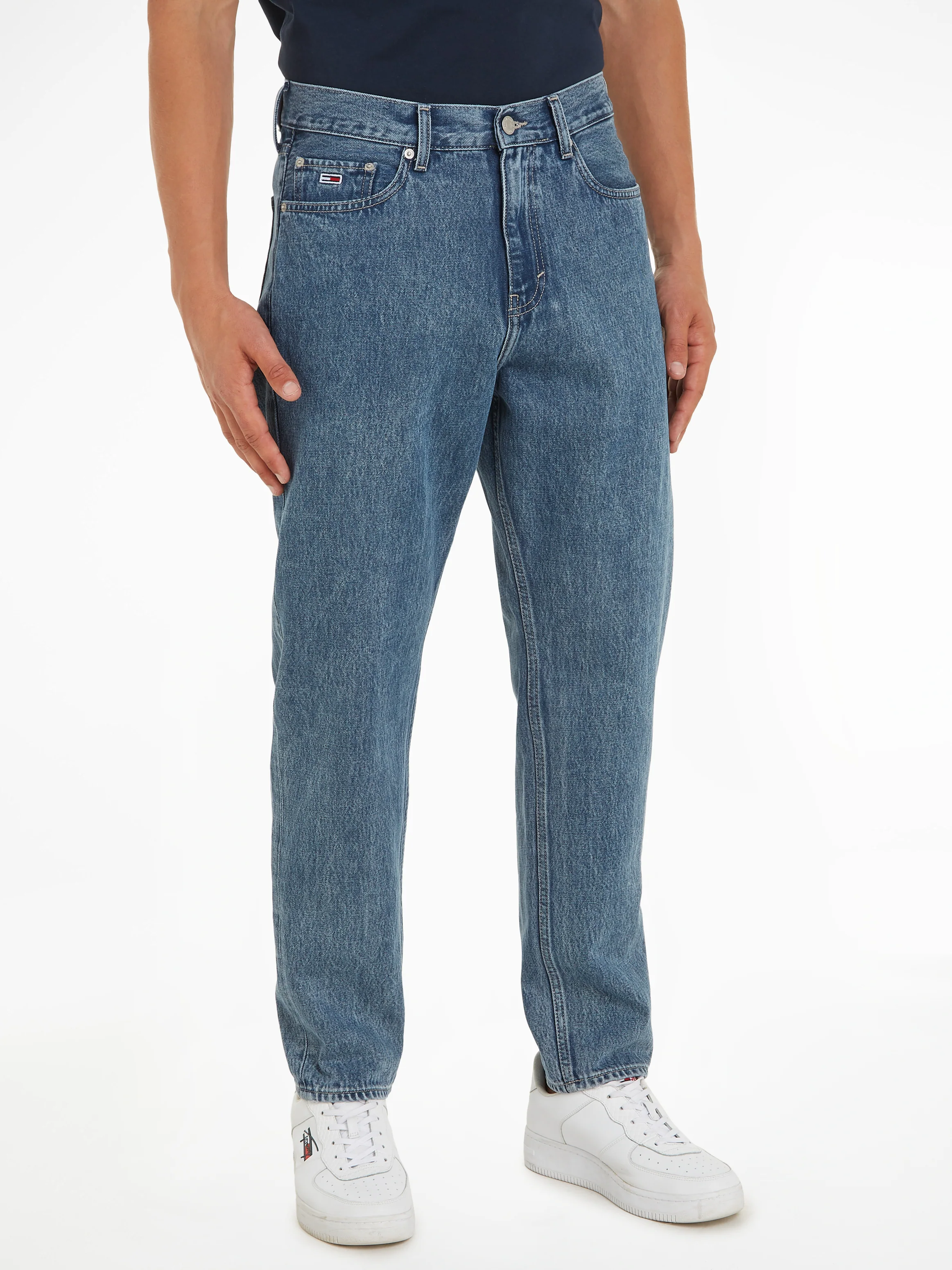 Tommy Jeans Tapered-fit-Jeans "Isaac Relaxed Tapered", im 5-Pocket-Style günstig online kaufen