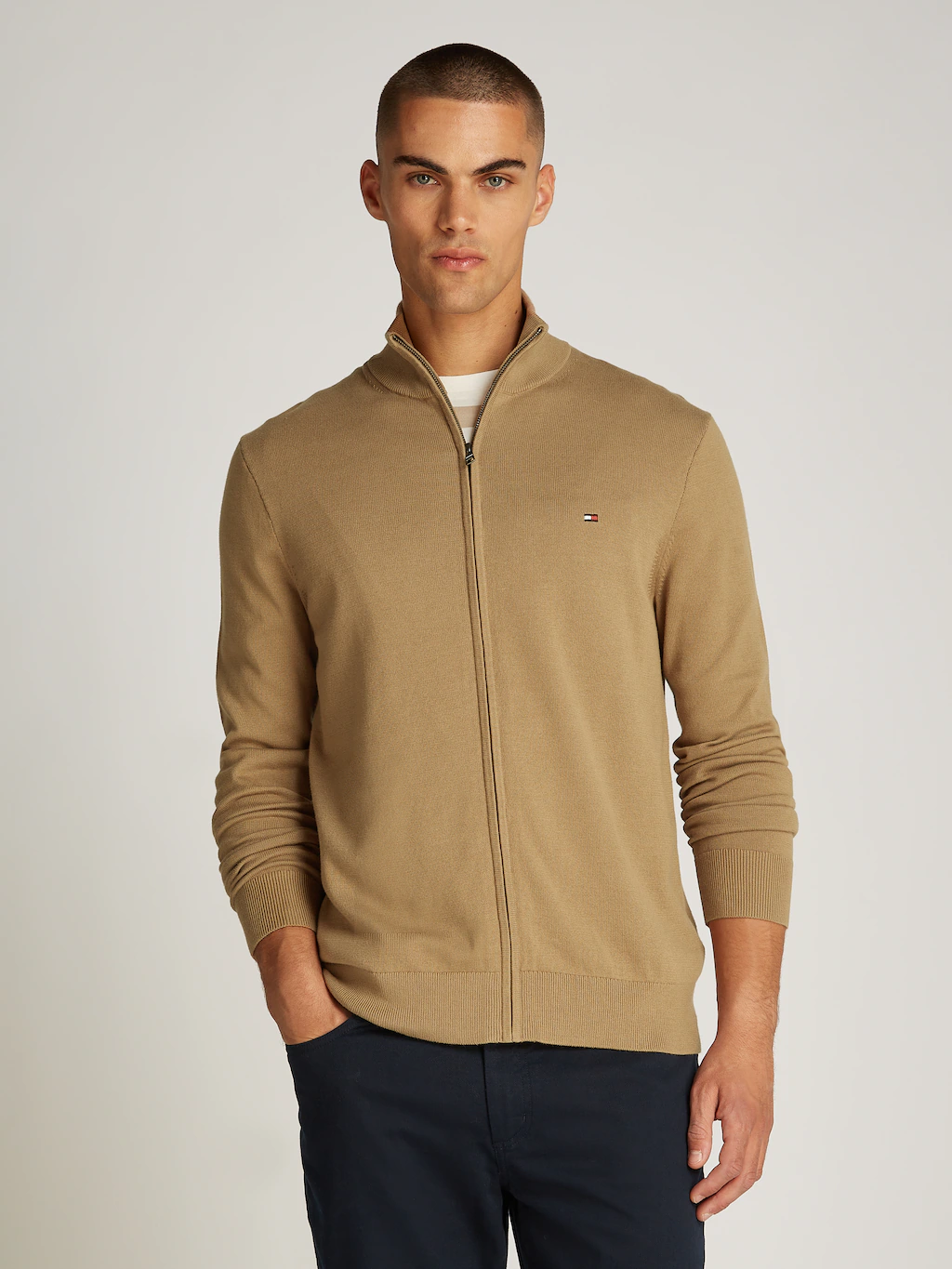 Tommy Hilfiger Strickjacke "ESSENTIAL COTTON ZIP THRU", mit Logostickerei günstig online kaufen