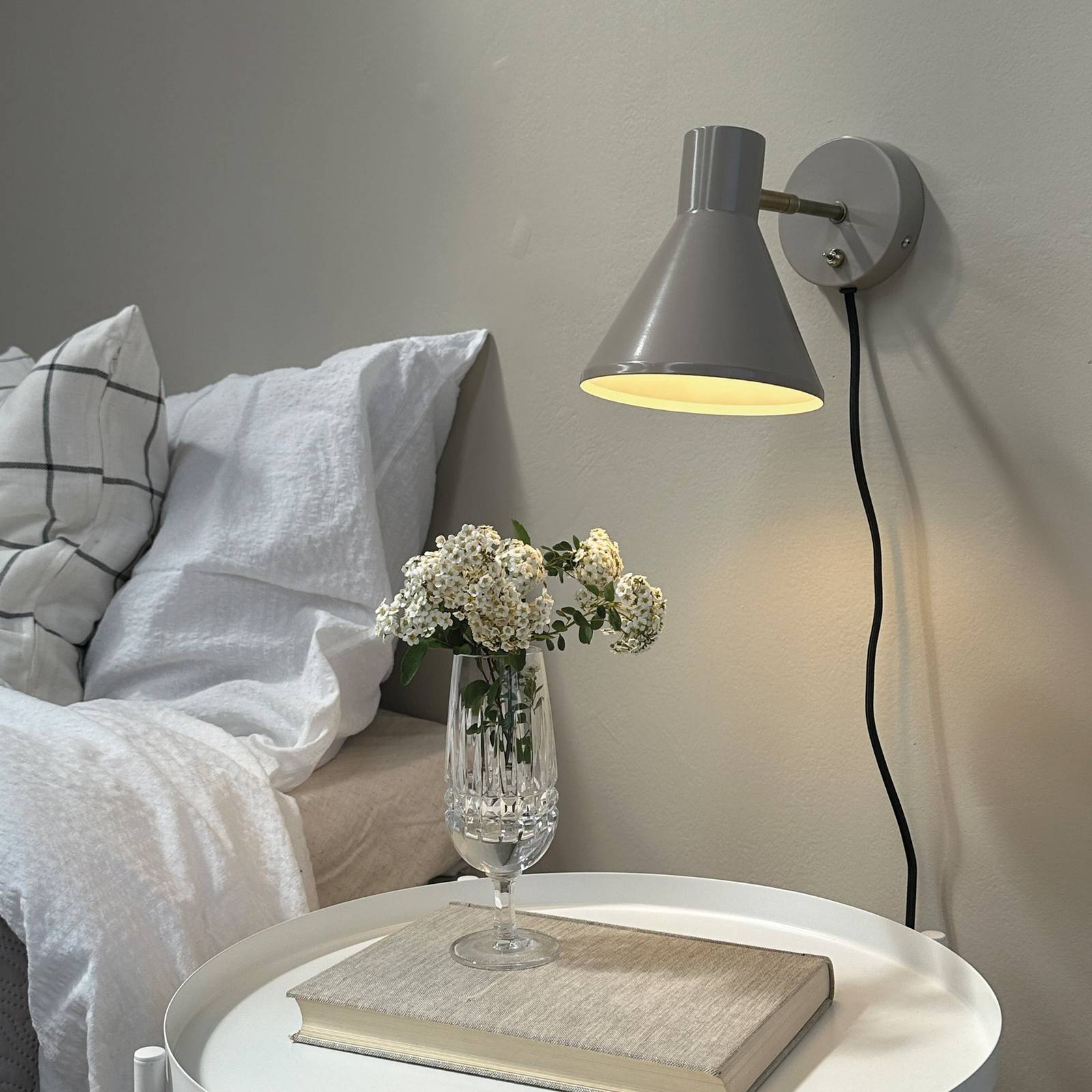 Dyberg Larsen Wandlampe Sleep, braun, Ø 15 cm, Stahl günstig online kaufen