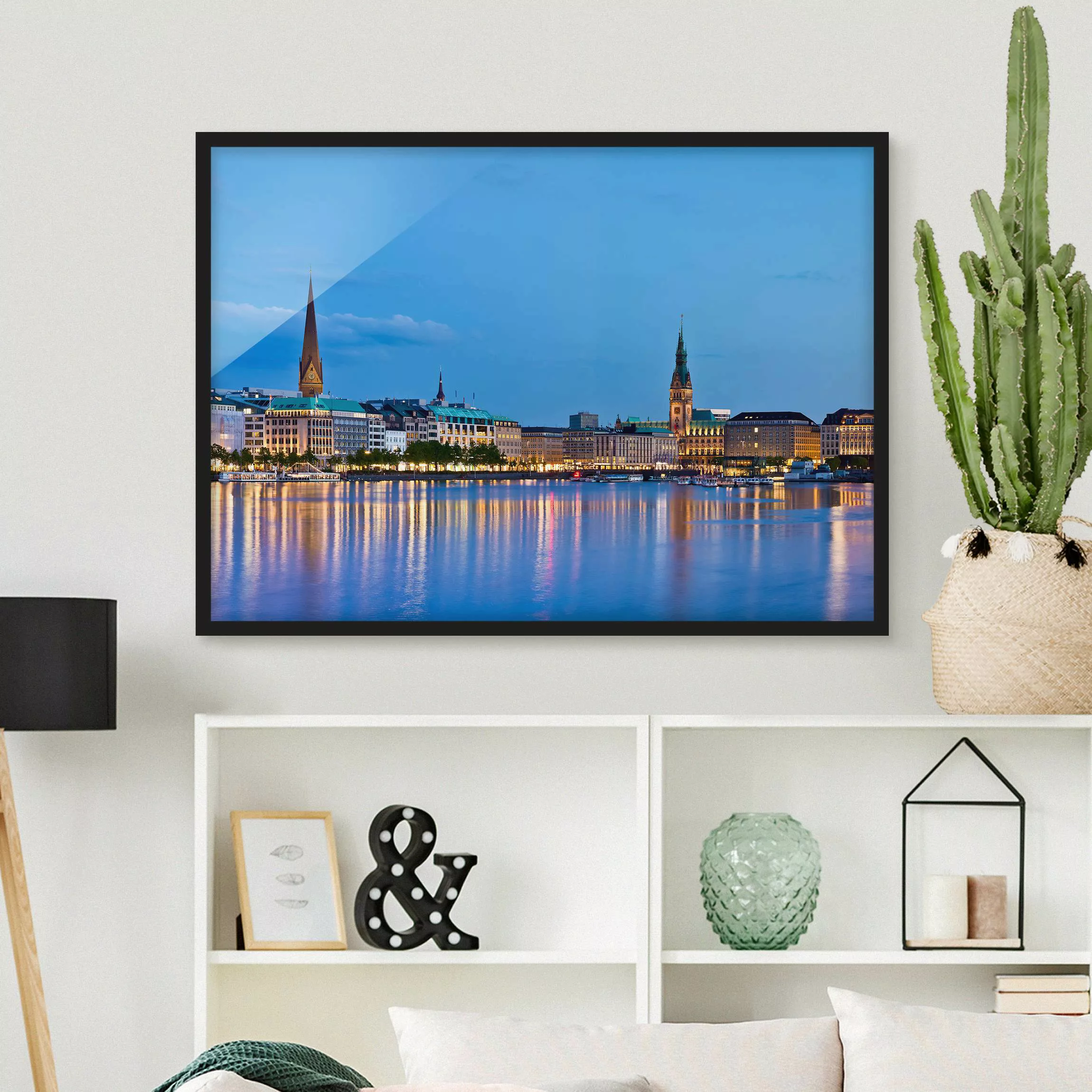 Bild mit Rahmen Architektur & Skyline - Querformat Hamburg Skyline günstig online kaufen