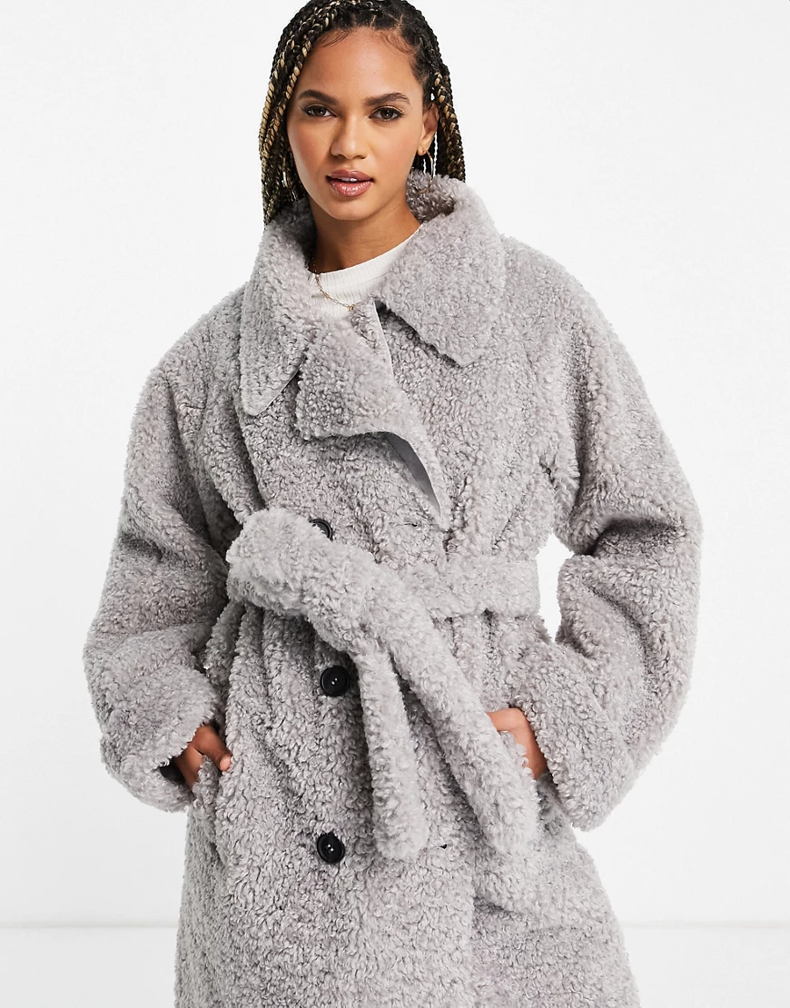 ASOS DESIGN – Verstärkter Trenchcoat mit Lammfelloptik in Grau günstig online kaufen