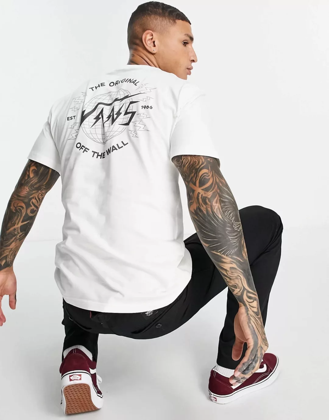 Vans – Electrostatic Outline – T-Shirt in Creme mit Rückenprint-Weiß günstig online kaufen