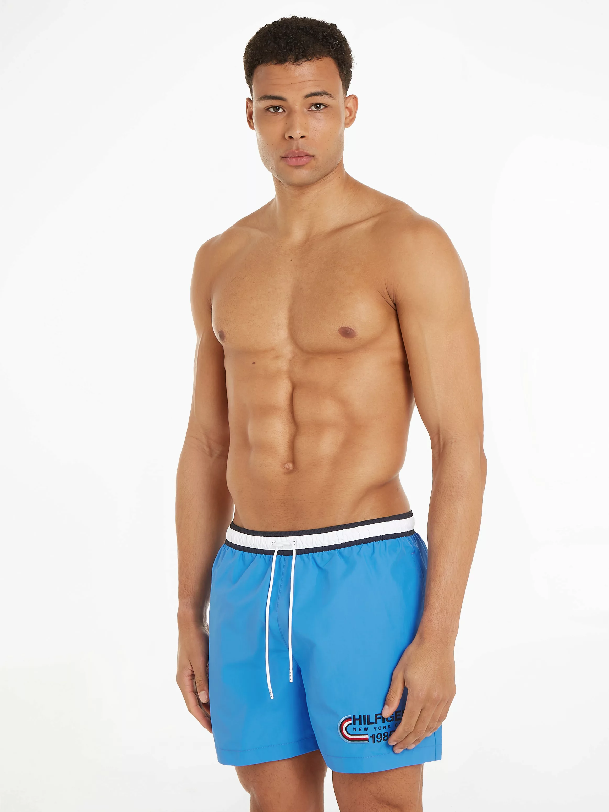 Tommy Hilfiger Swimwear Badeshorts "MEDIUM DRAWSTRING", mit kontrastfarbene günstig online kaufen