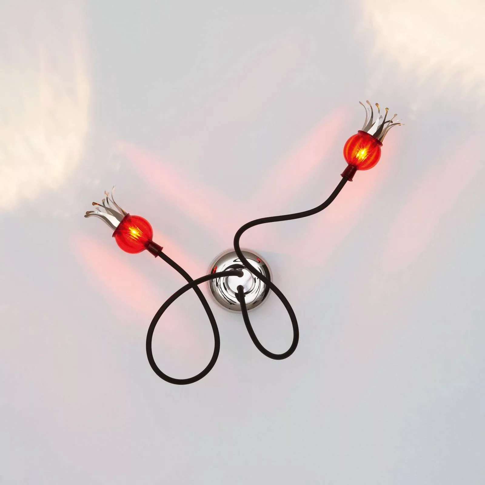 serien.lighting Poppy Decke, 2fl schwarz/rubinrot günstig online kaufen