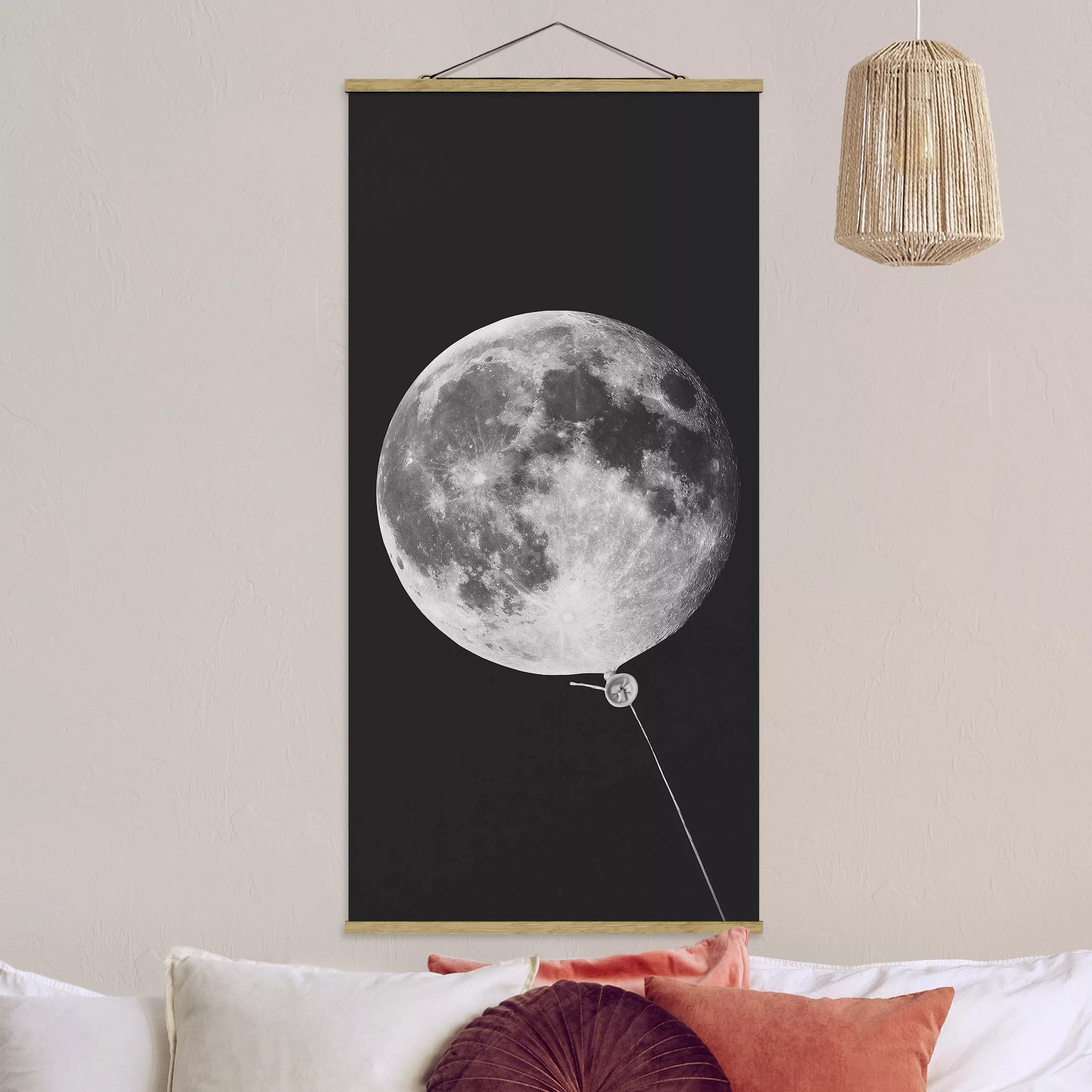 Stoffbild Kinderzimmer mit Posterleisten - Hochformat Luftballon mit Mond günstig online kaufen