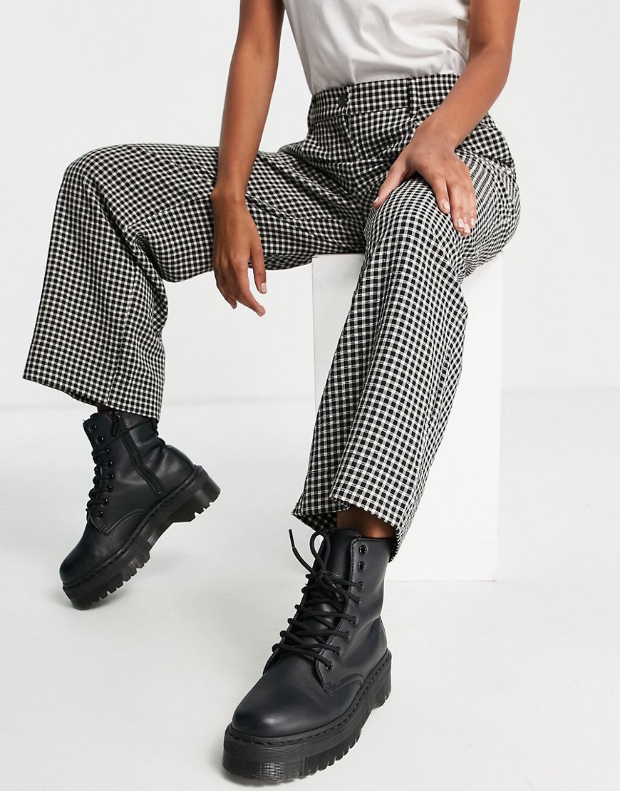 Selected Femme – Hose in Schwarz-Weiß mit weitem Bein, Bundfalten und Vichy günstig online kaufen