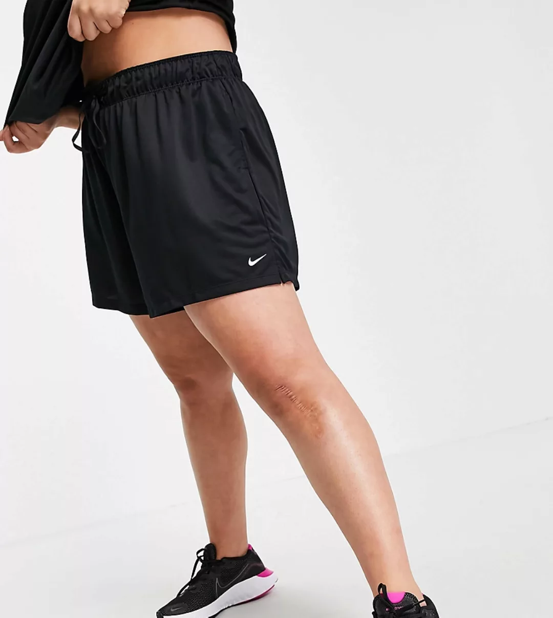 Nike Training Plus – Dry Attack – Shorts in Schwarz günstig online kaufen