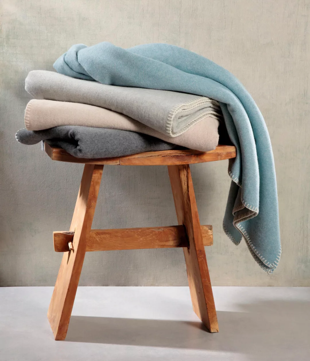 Wohndecke Aus Recycelter Wolle "Light Wool" günstig online kaufen