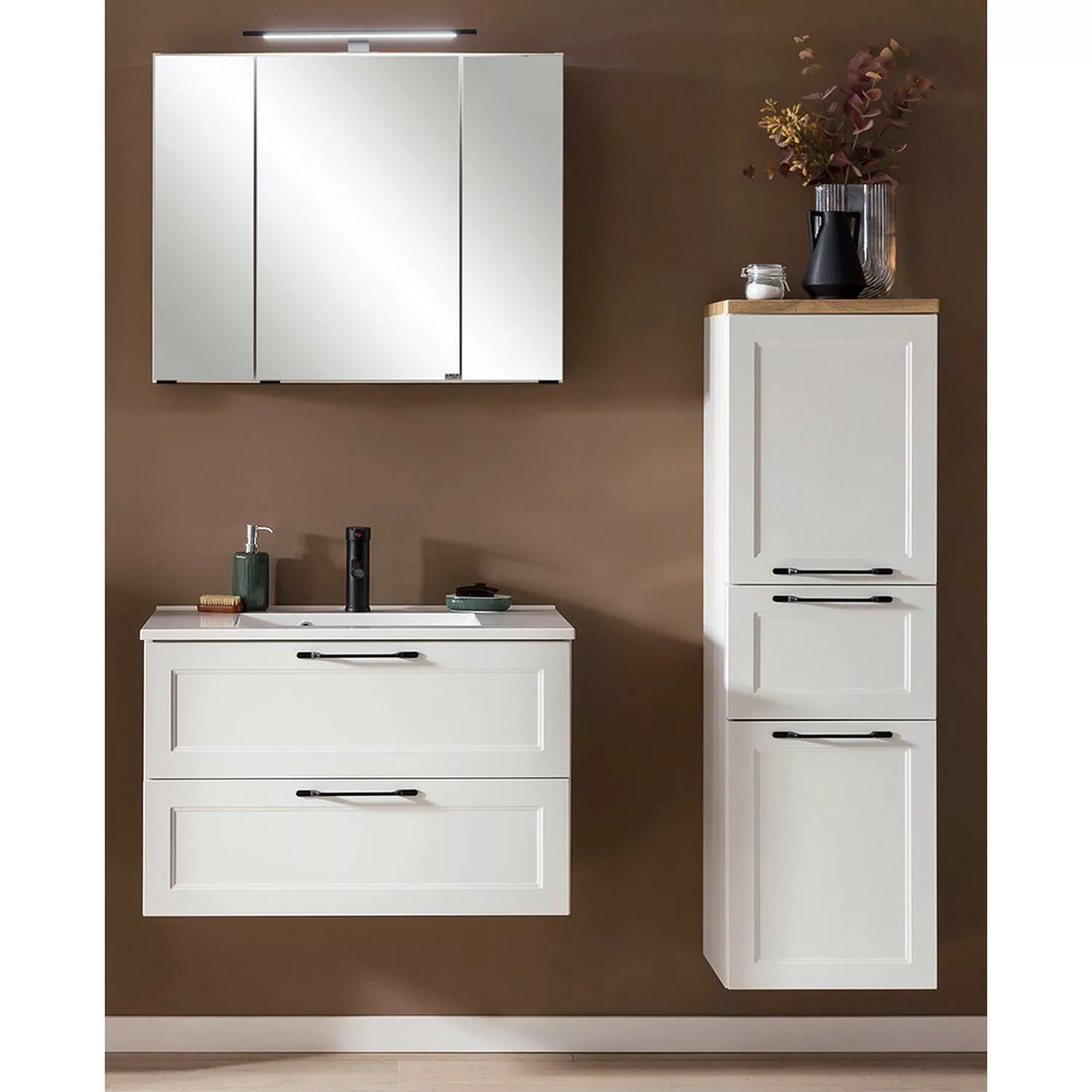 Badezimmer Möbelset mit 80 cm Spiegelschrank & LED-Aufbauleuchte in weiß MA günstig online kaufen