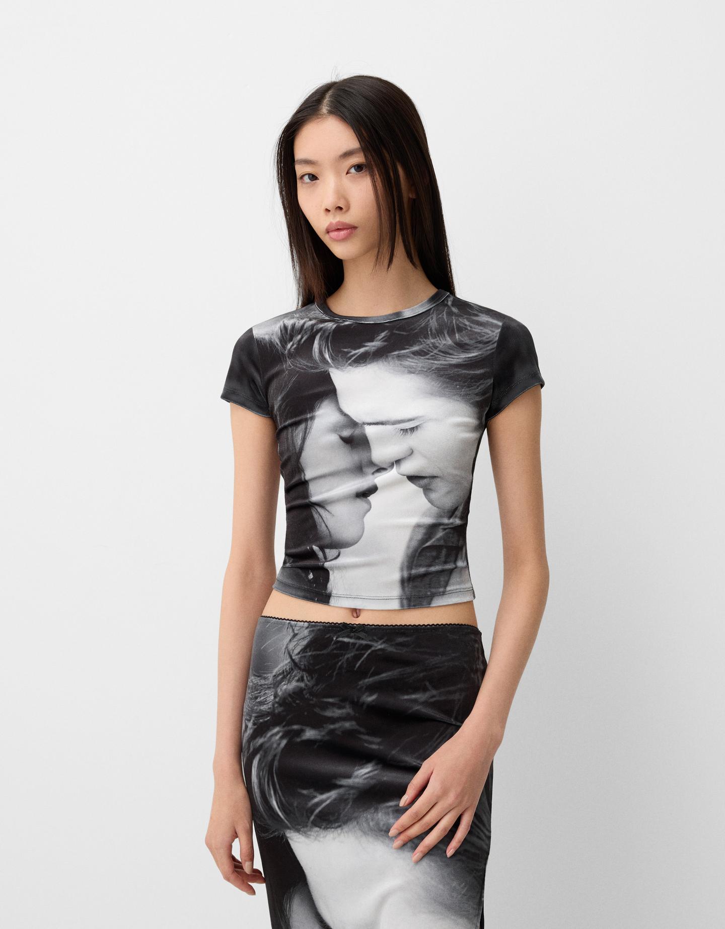 Bershka Velvet T-Shirt Twilight Damen M Schwarz günstig online kaufen