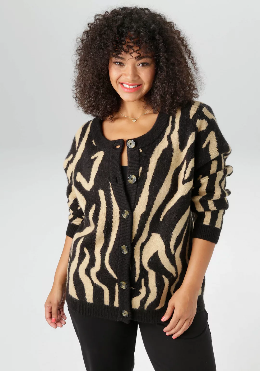 Aniston PLUS Strickjacke, mit auffälligen Strickmuster - NEUE KOLLEKTION günstig online kaufen
