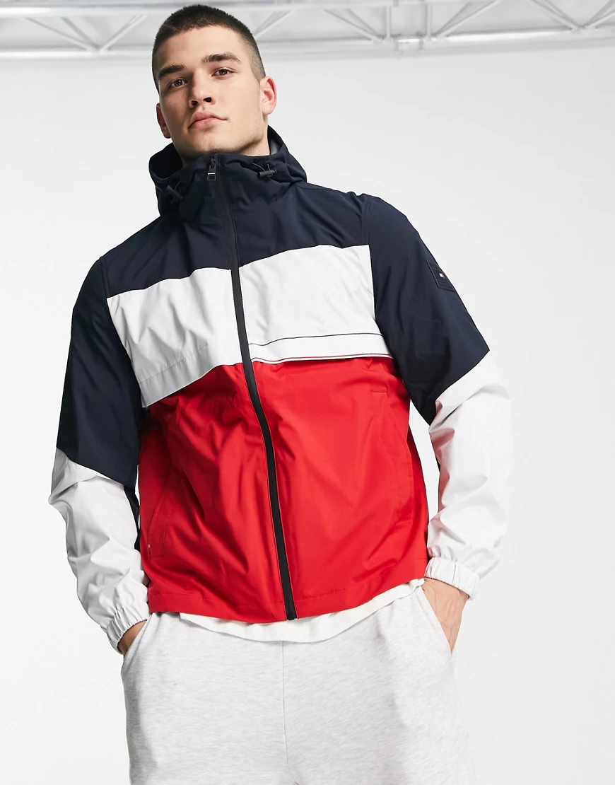 Tommy Hilfiger – Tech Global – Mehrfarbige Jacke im Blockfarbendesign mit K günstig online kaufen