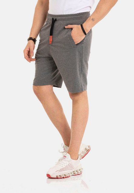 Cipo & Baxx Shorts in sportlichem Look günstig online kaufen