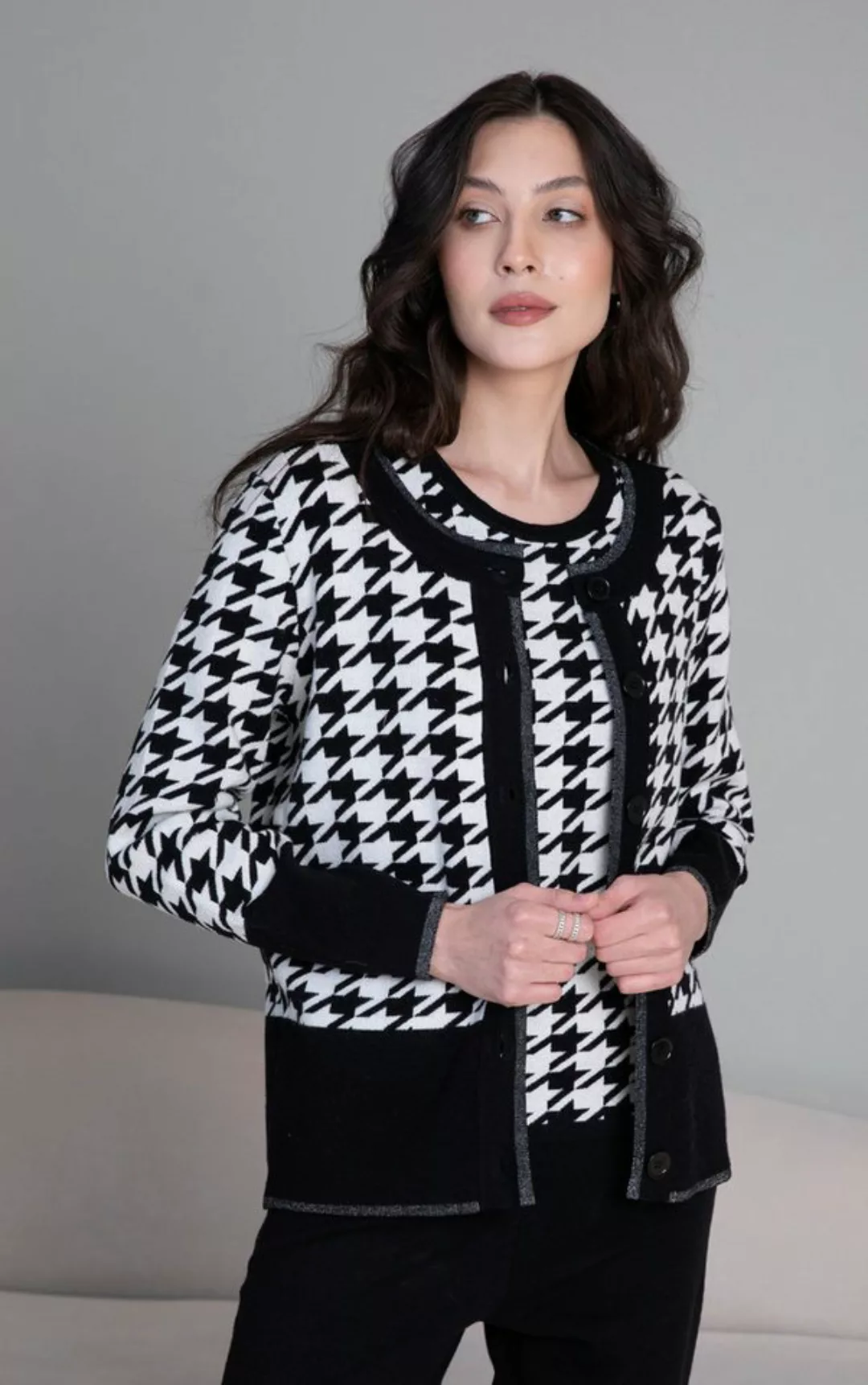 Passioni Strickjacke Twinset in Ecru und Schwarz im klassischen Hahnentritt günstig online kaufen