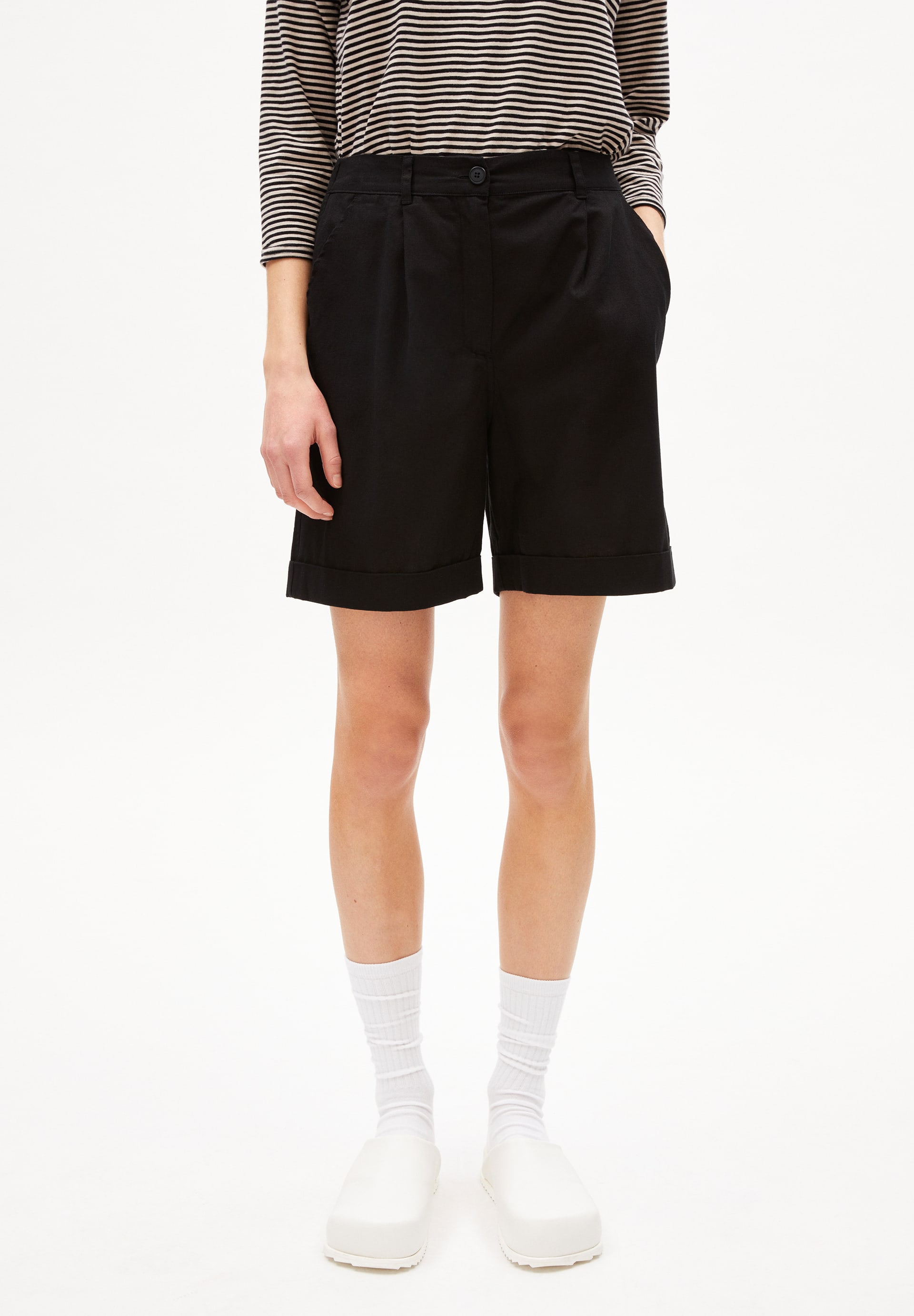 Shorts MARKETAA LINO in black von ARMEDANGELS günstig online kaufen