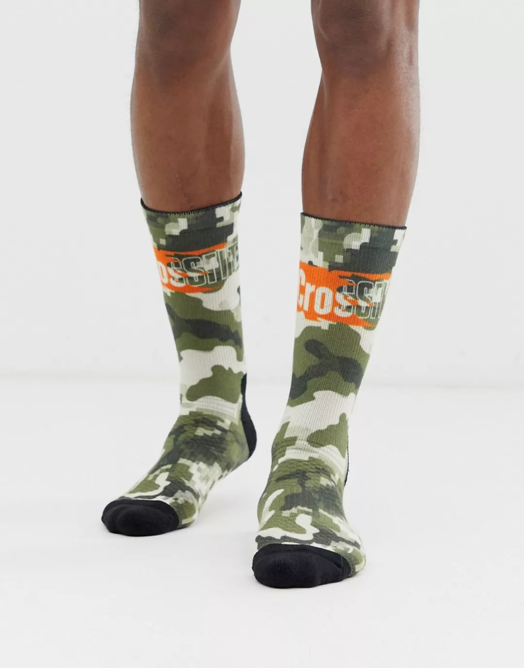 Reebok – Crossfit – Grüne Socken mit Logo und Military-Muster günstig online kaufen