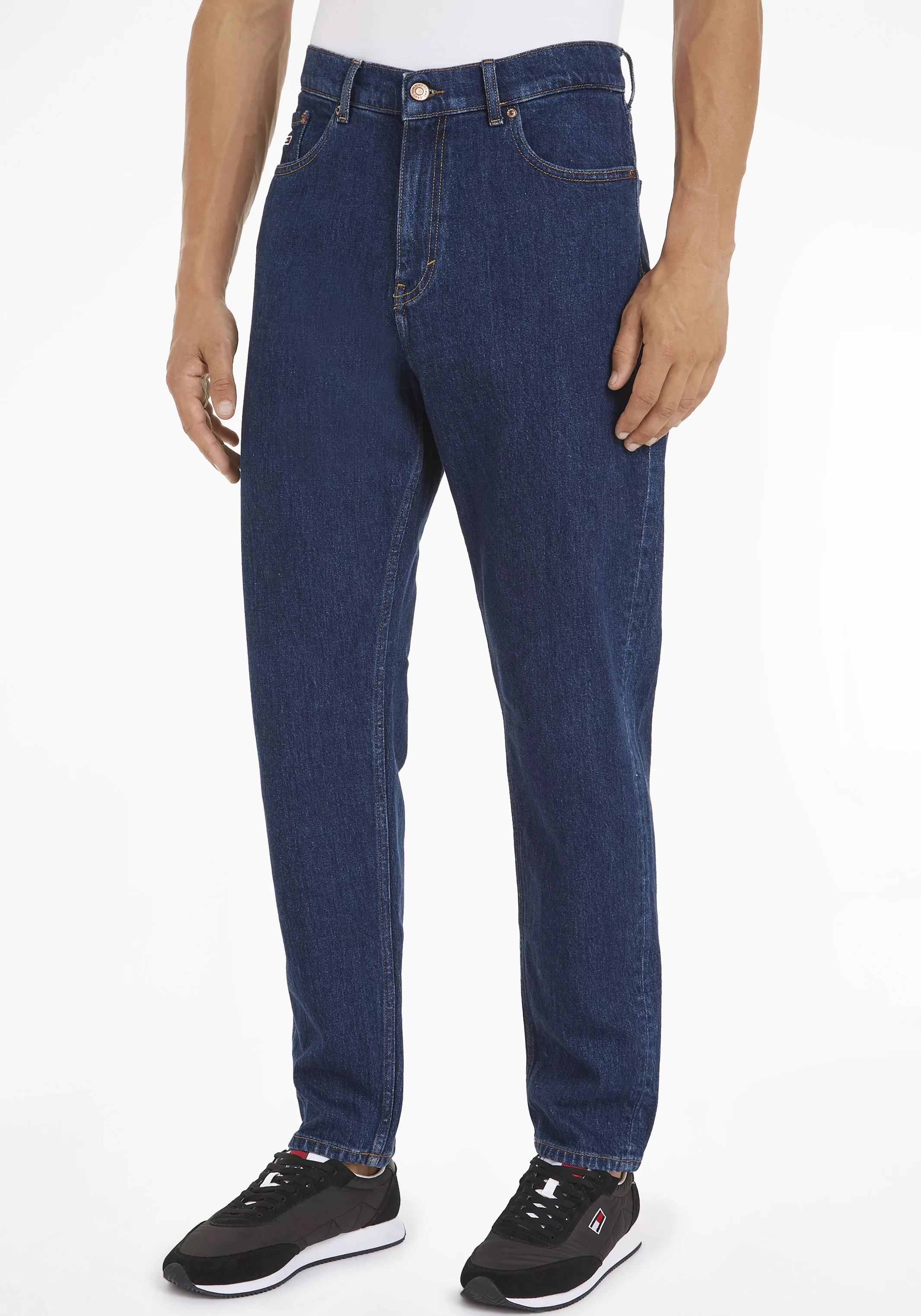 Tommy Jeans Tapered-fit-Jeans "Isaac Relaxed Tapered", im 5-Pocket-Style günstig online kaufen