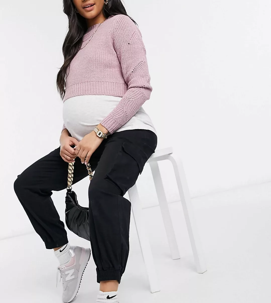 Mamalicious Maternity – Kurzer Pullover mit V-Ausschnitt in Flieder-Lila günstig online kaufen