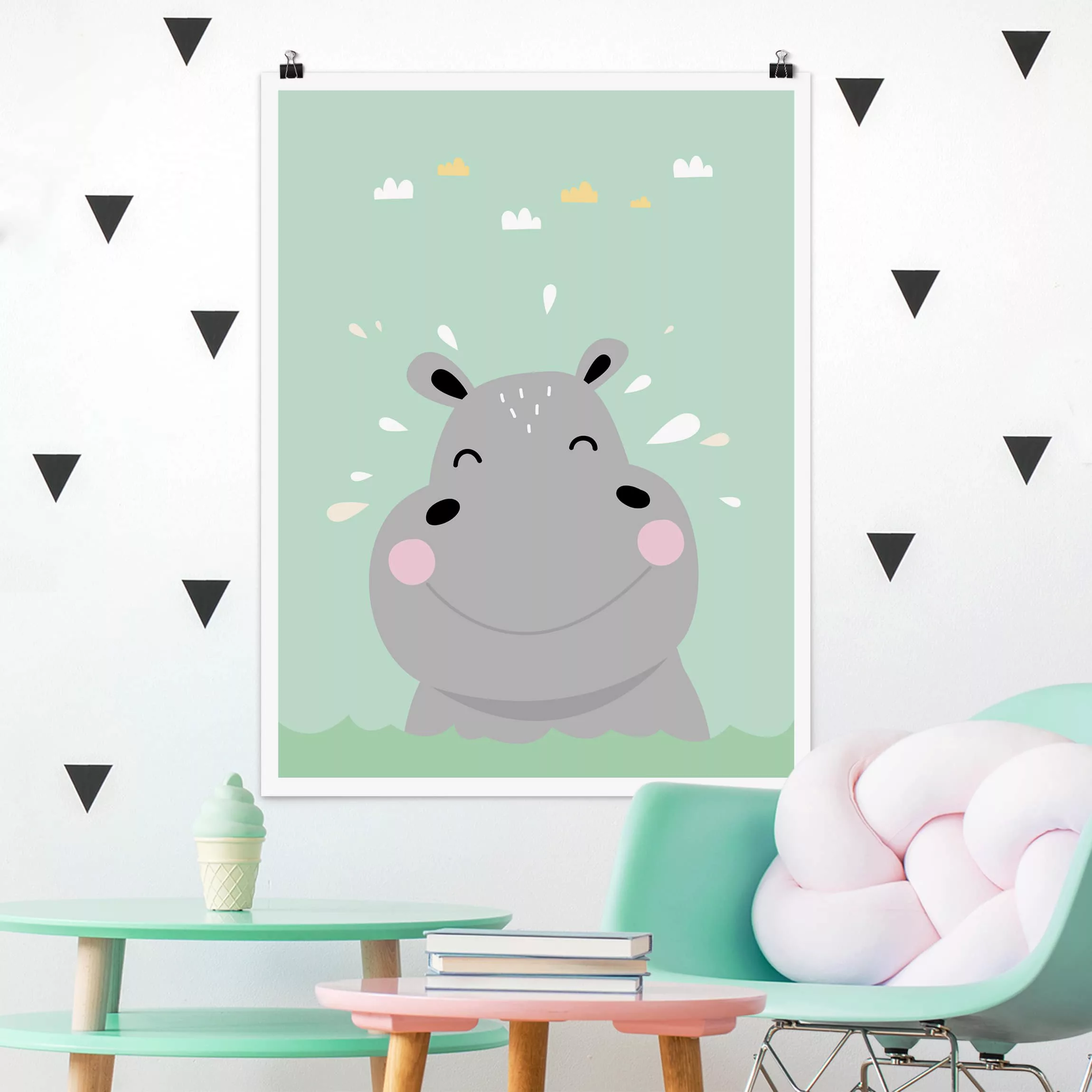 Poster Kinderzimmer - Hochformat Das glückliche Nilpferd günstig online kaufen