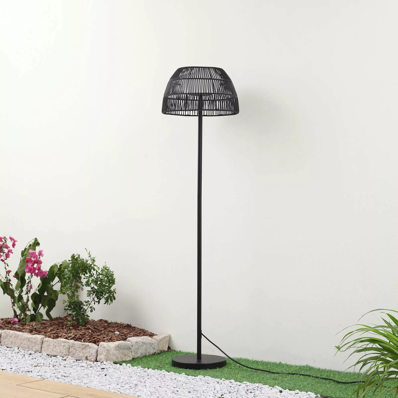 Lucande LED-Außenstehleuchte Heribio, schwarz, Eisen, 153 cm günstig online kaufen