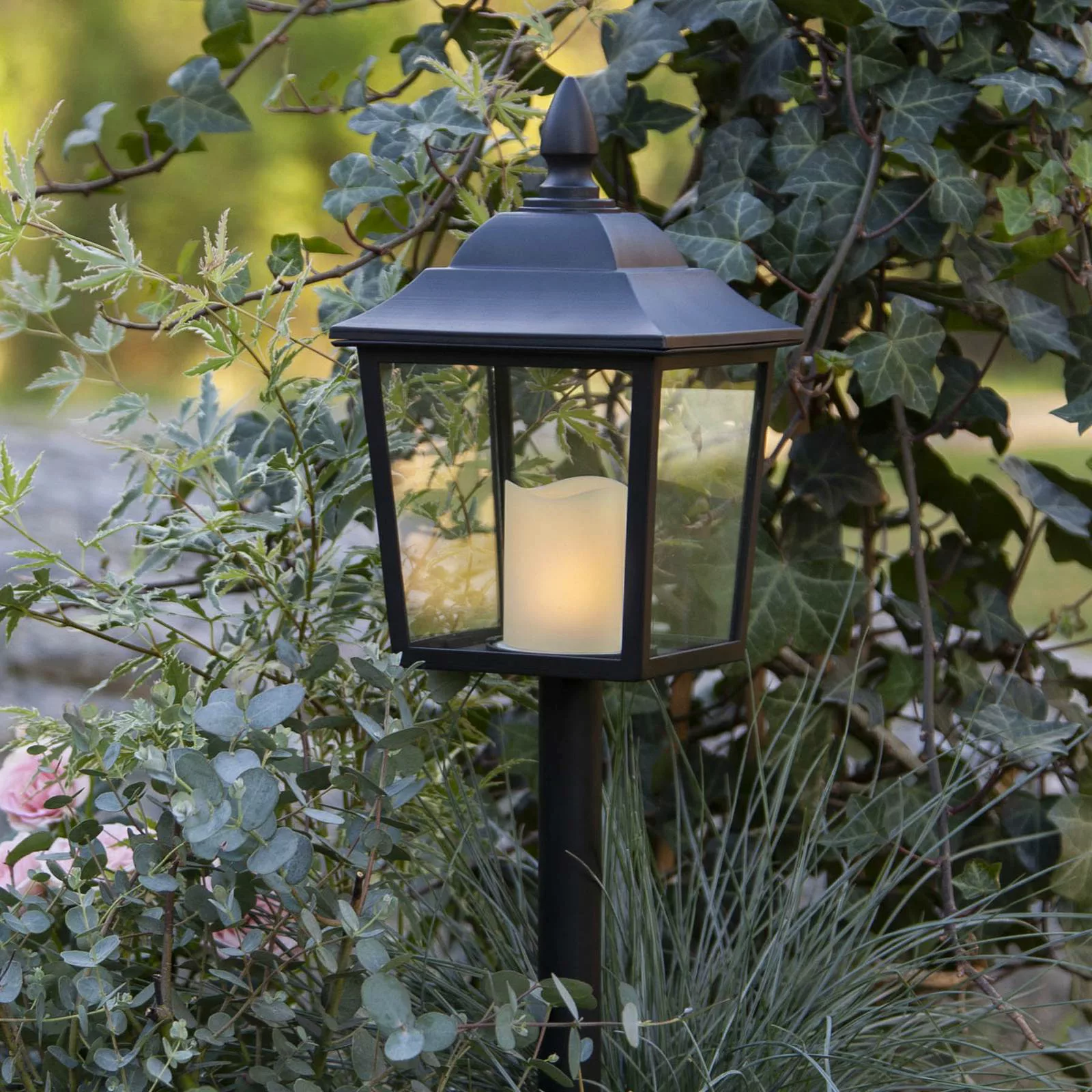 LED Laterne Flame Lantern in Schwarz 0,3W IP44 mit Erdspieß günstig online kaufen