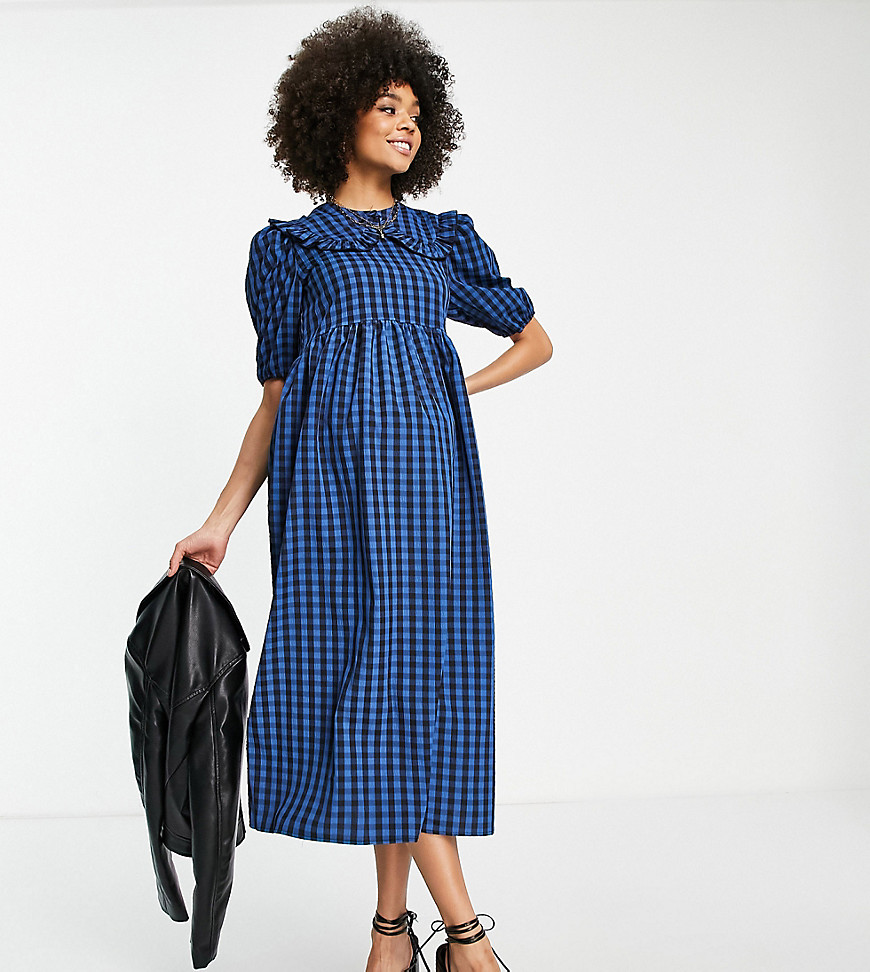 Twisted Wunder – Umstandsmode – Kleid in Blau mit Kragen und Karomuster günstig online kaufen