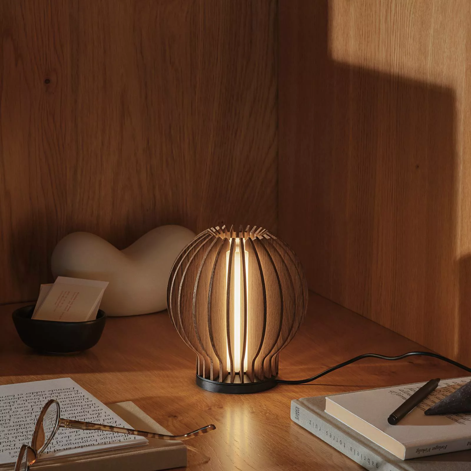 EVA Solo Radiant LED-Akku-Tischlampe Ø14cm, dunkel günstig online kaufen