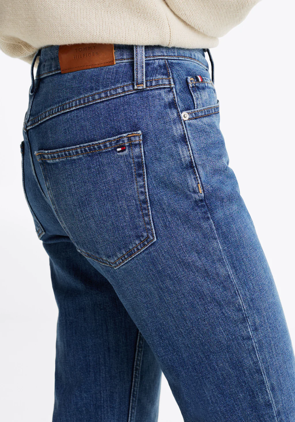 Tommy Hilfiger Straight-Jeans "CLASSIC STRAIGHT", mit leichten Fadeout-Effe günstig online kaufen