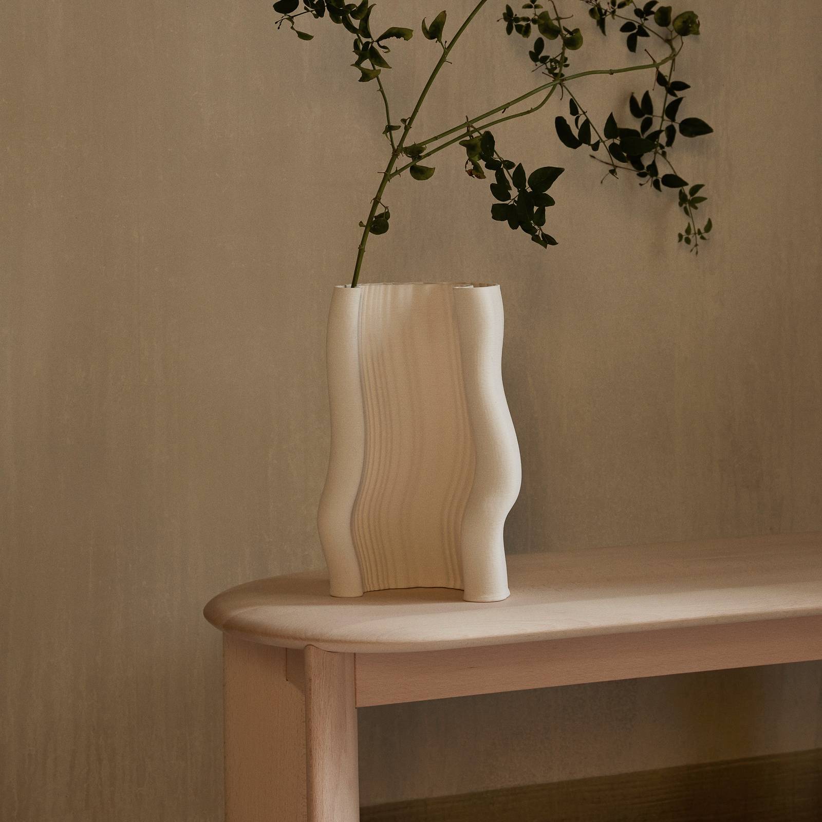 ferm LIVING Vase Moire, weiß, Höhe 30 cm, Ton günstig online kaufen