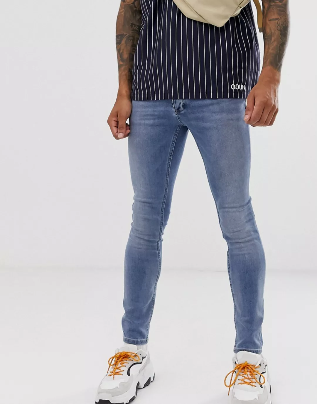 Topman – Superenge Jeans in hellblauer Waschung günstig online kaufen