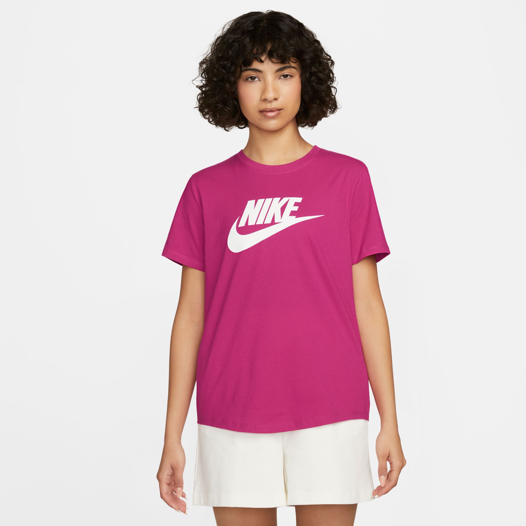 Nike Sportswear T-Shirt "ESSENTIALS WOMENS LOGO T-SHIRT", Basic Damen T-Shi günstig online kaufen