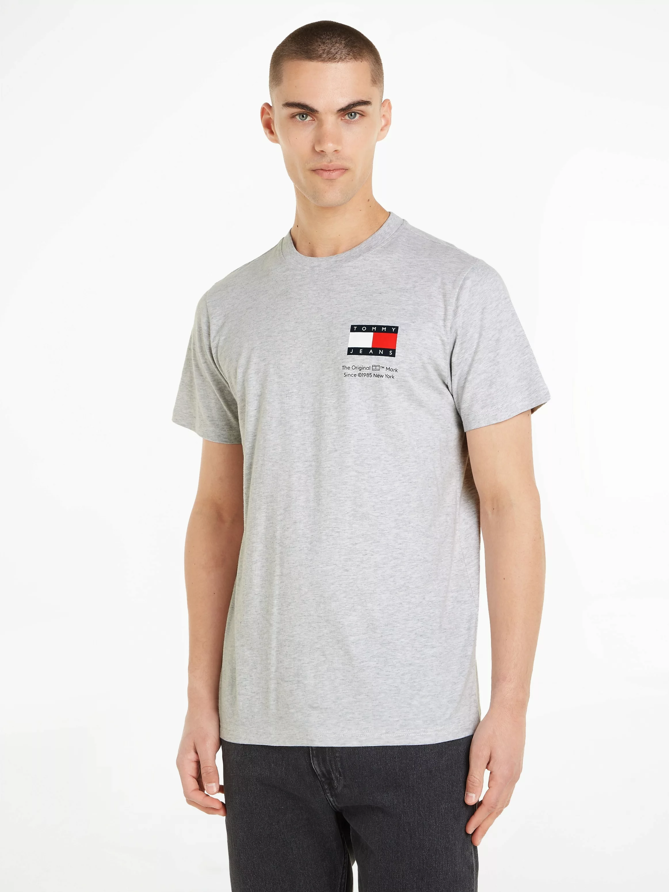 Tommy Jeans T-Shirt "TJM SLIM ESSENTIAL FLAG TEE EXT" günstig online kaufen