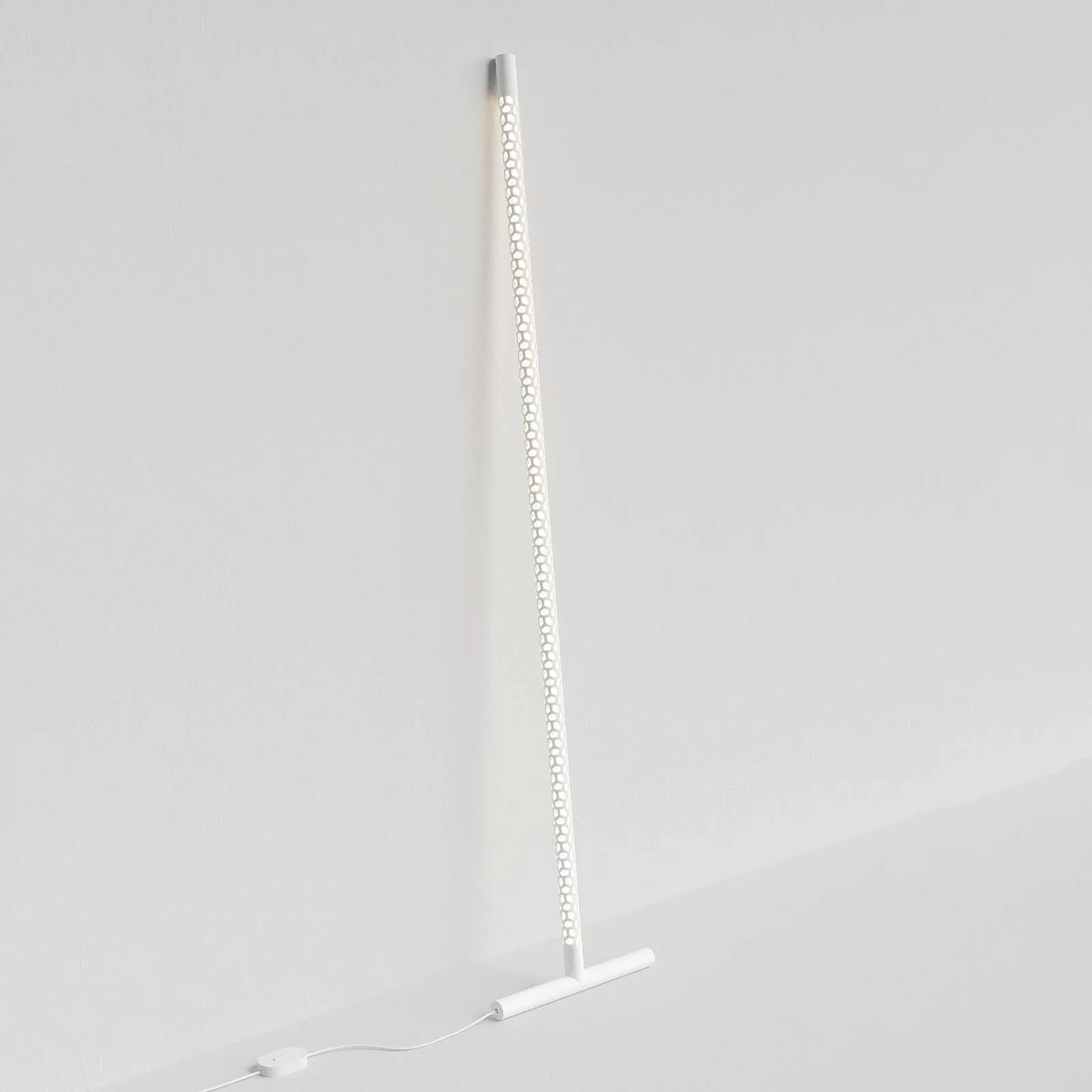 Rotaliana Squiggle F1 LED-Stehleuchte weiß matt günstig online kaufen